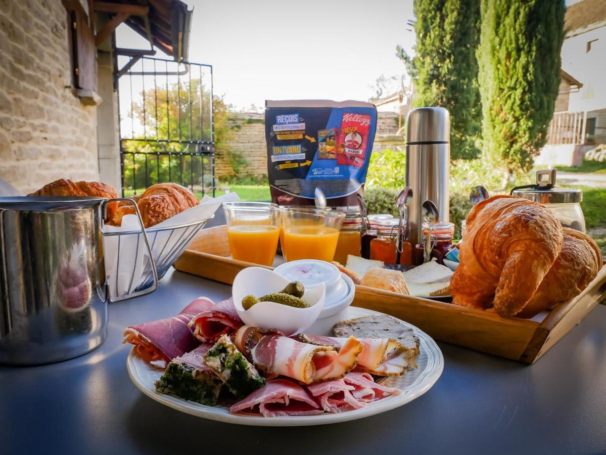 Bed and Breakfast Le Bois De Laval Marey-les-Fussey Exterior foto