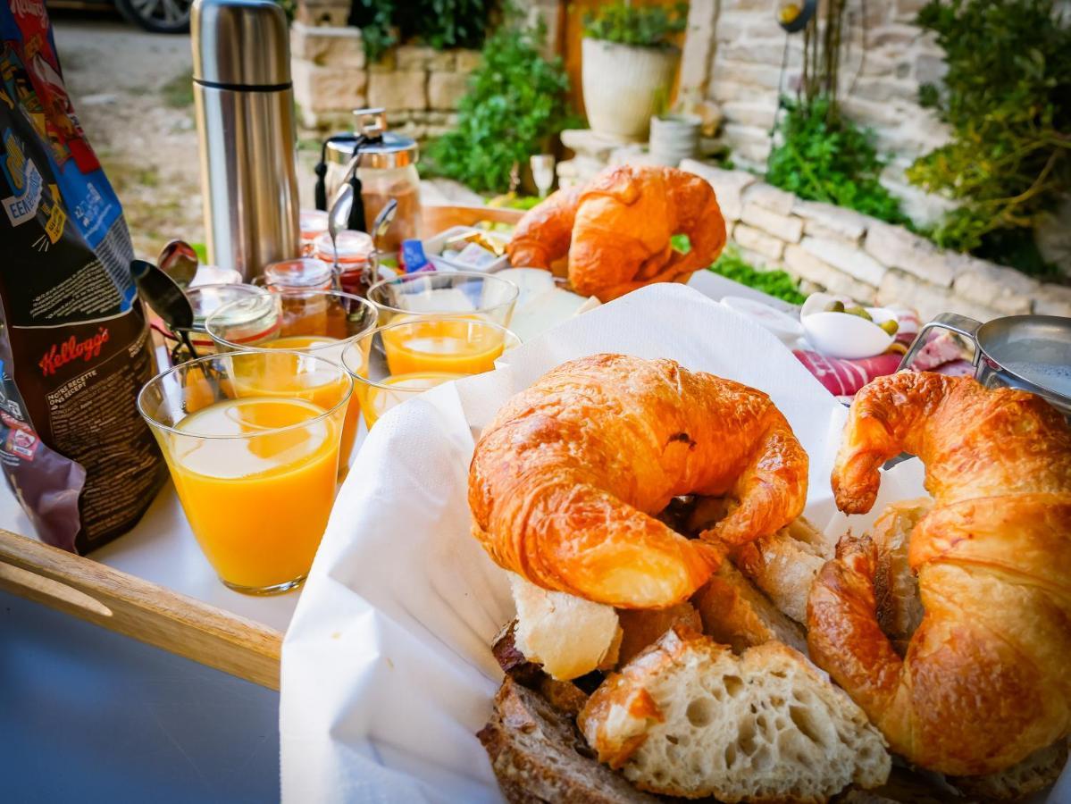 Bed and Breakfast Le Bois De Laval Marey-les-Fussey Exterior foto